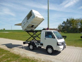 Müllaufbau mit Hochentleerung und Kabinenverlängerung