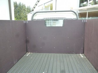 Bordwanderhöhung aus Holz mit Sichtfenster