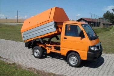 Müllaufbau Standard mit Öffnungsklappen