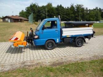 Kehrmaschine mit rotierender Bürste