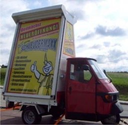 APE 50 mit Werbeaufbau