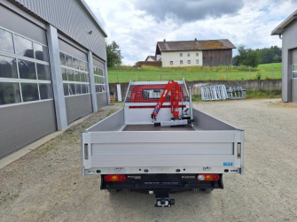 Piaggio-Porter-NP6-mit-kleinen-Kran-4