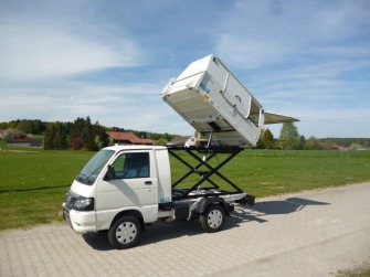 Hochentleerung mit Müllcontainer