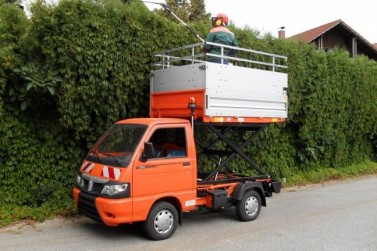 Scherenbühne