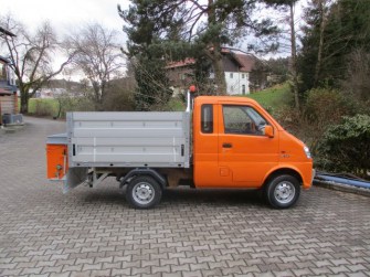 UMO K01H mit Bordwanderhöhung und Kastenstreuer