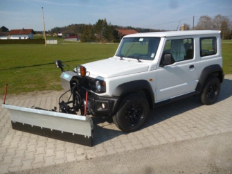Suzuki Jimny Schneepflug